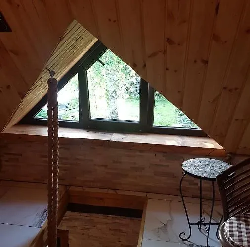 Babie Lato . * Brudnow